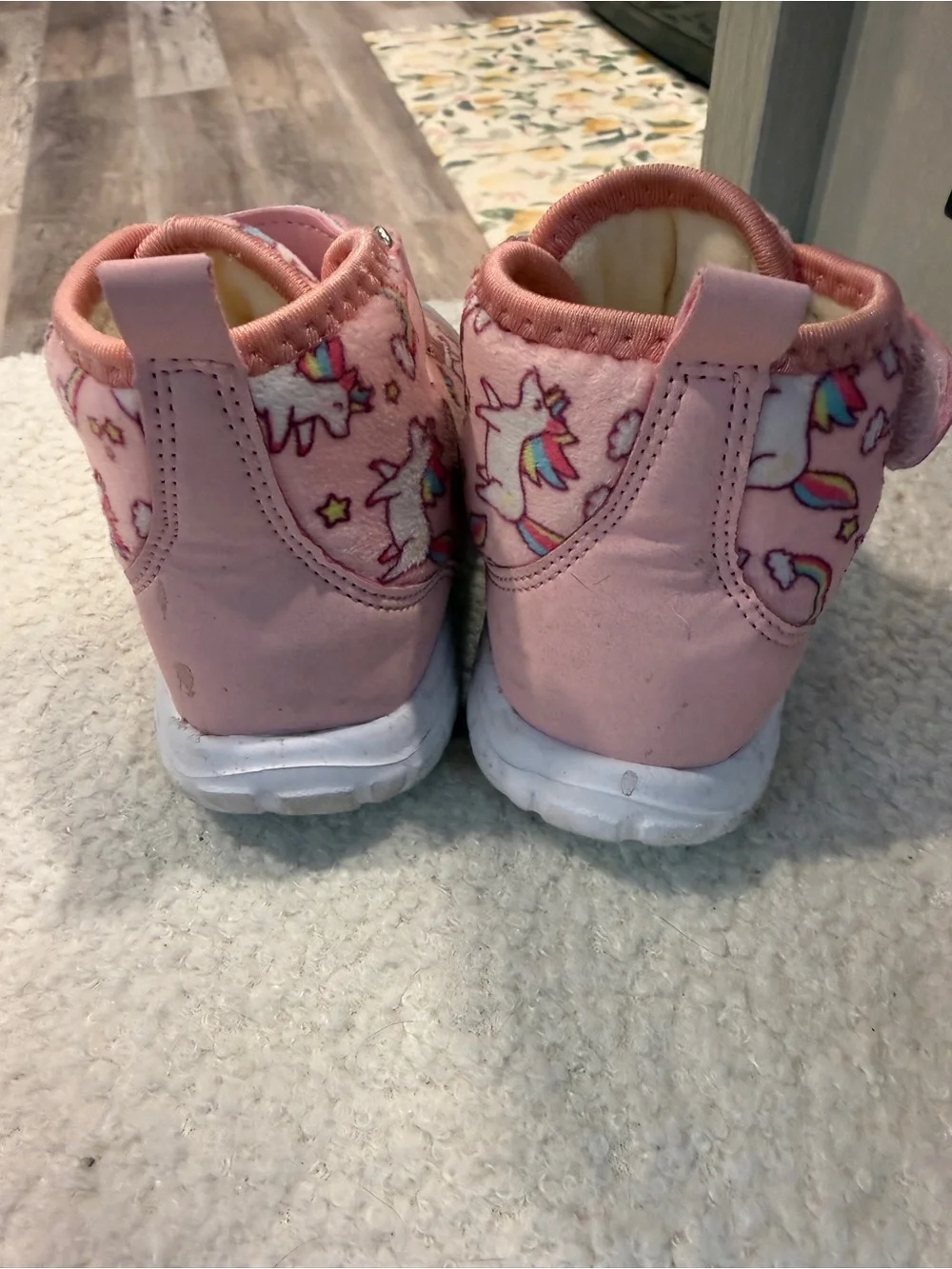 Toddler Girls Unicorn Rainbow Winter Boots – Size 4 | Pink Cozy Boots - Picture 4 of 6